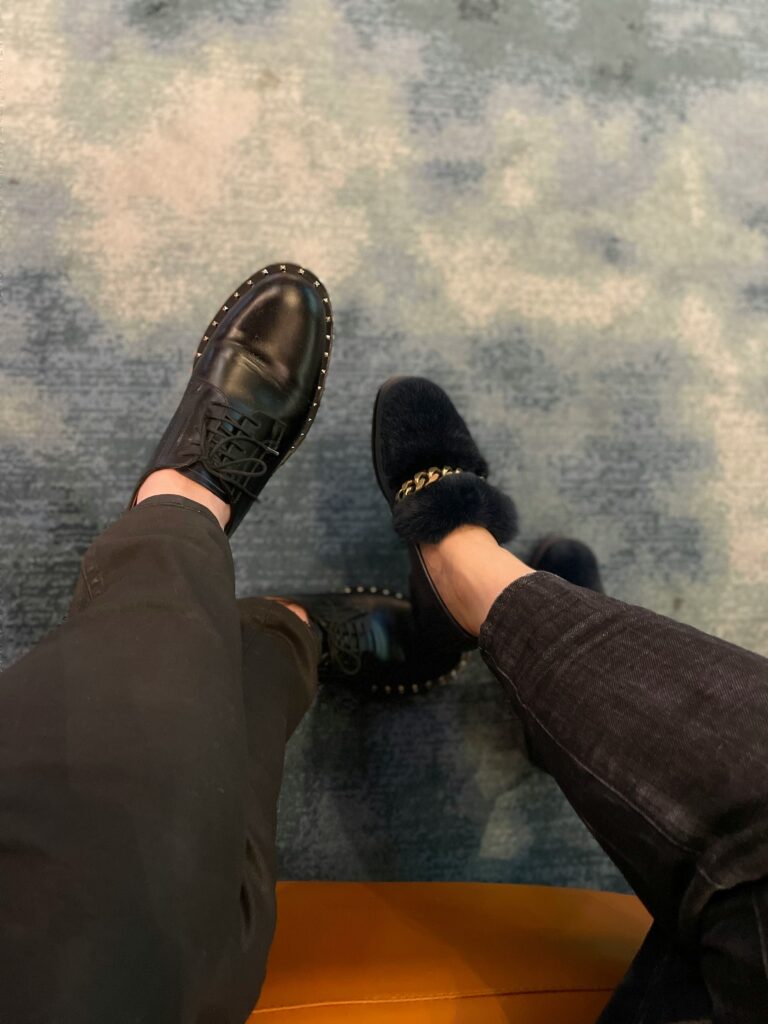 Inspirasi Sepatu Slip-On Casual untuk Gaya Santai Kekinian