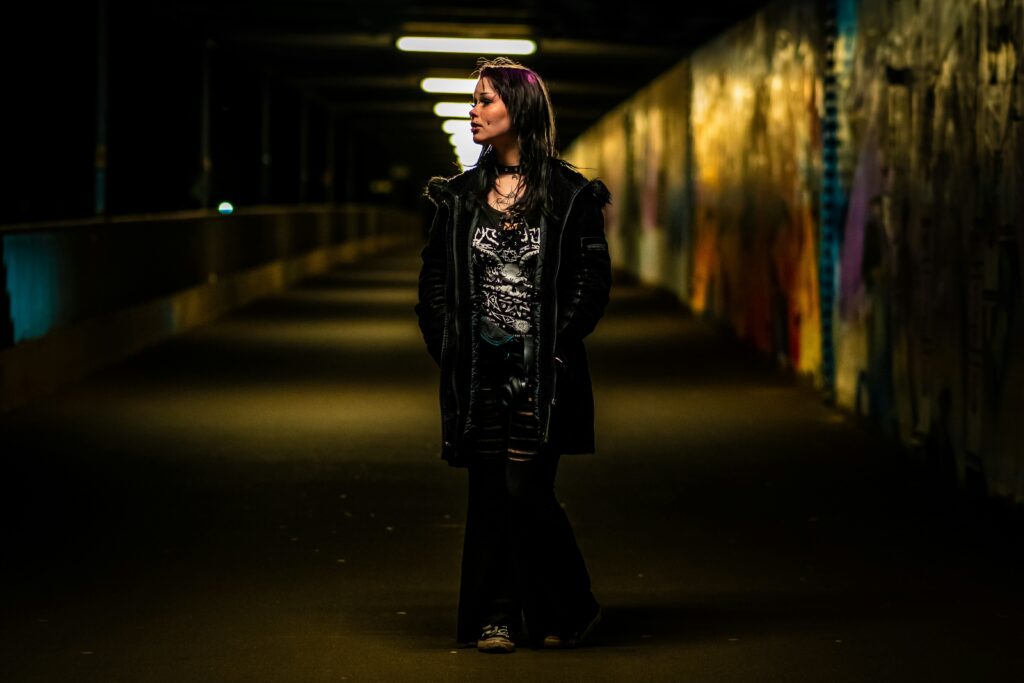 Inspirasi Edgy Punk Outfit untuk Street Style Kekinian