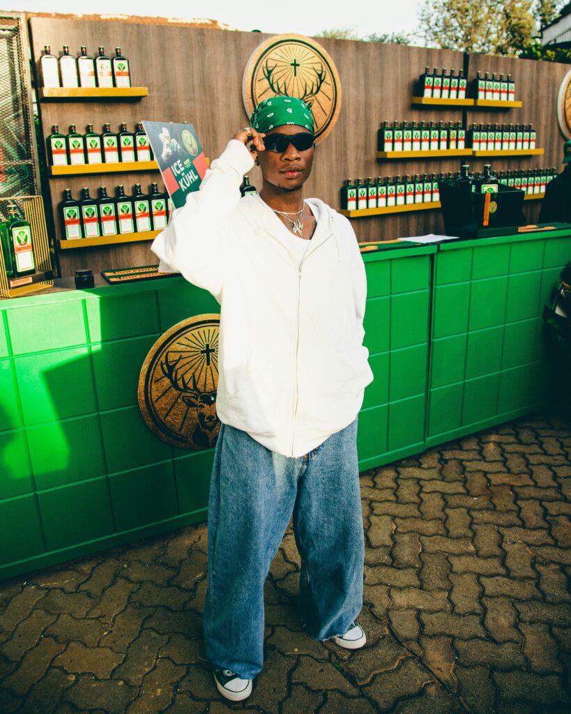 Baggy Jeans Style untuk Tampil Santai dan Stylish Kekinian